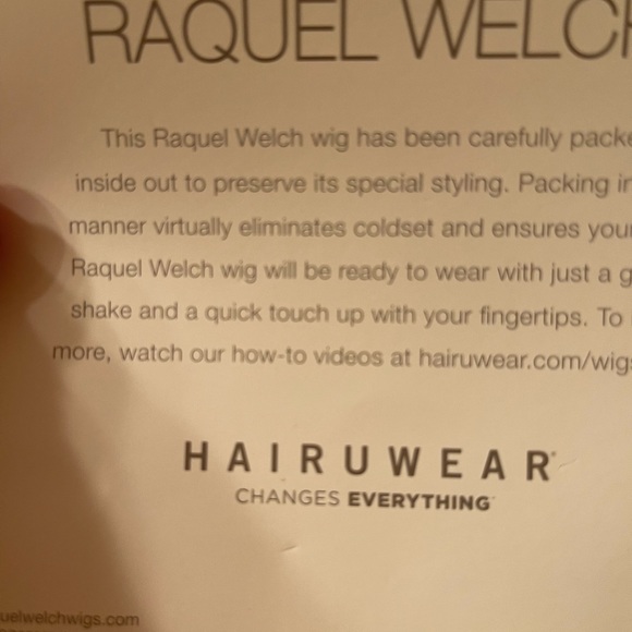 Raquel Welch lace wig. - Picture 8 of 12